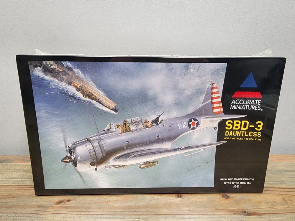 Vintage 1997 1:48 Scale Accurate Minatures SBD-3 DAUNTLESS AIRPLANE MODEL 3411